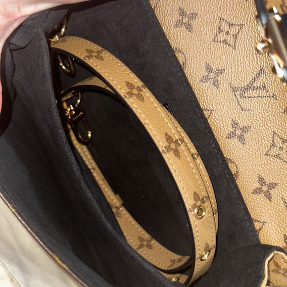 ***SOLD***** BNIB Louis Vuitton Pochette Metis Reverse 2021 - Picture 9 of 16